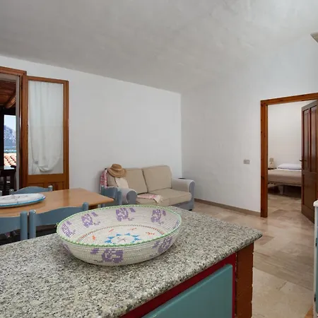 Apartment Casa Del Gelsomino A Porto San Paolo By Wonderful Italy